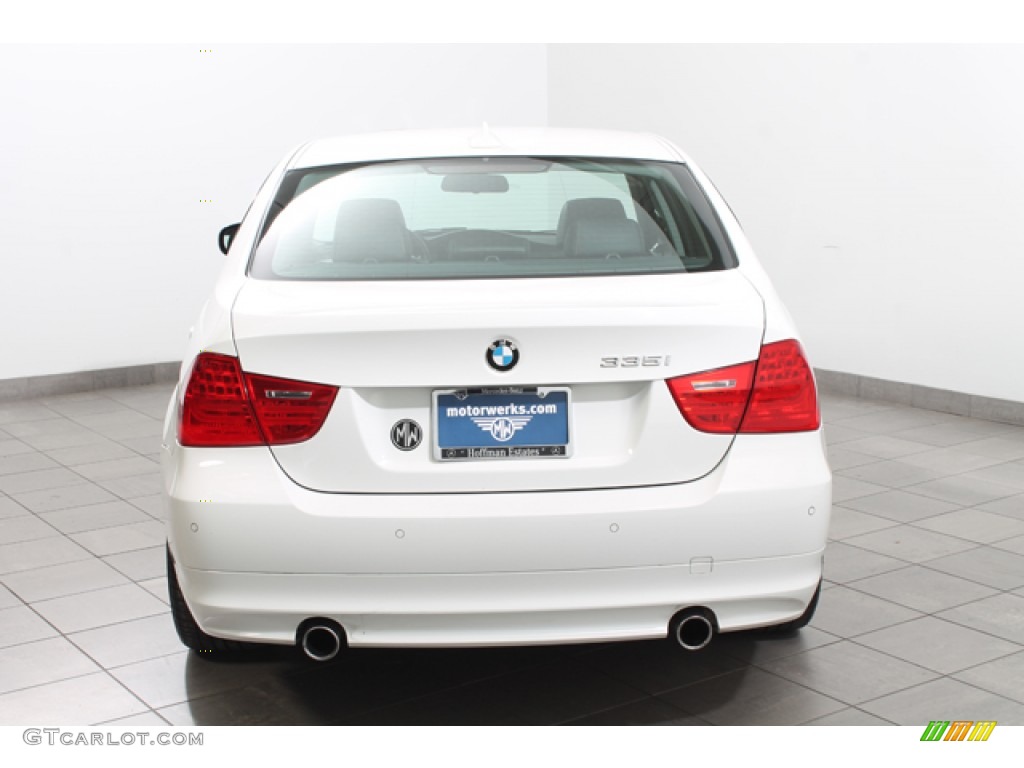 2011 3 Series 335i xDrive Sedan - Alpine White / Black photo #4