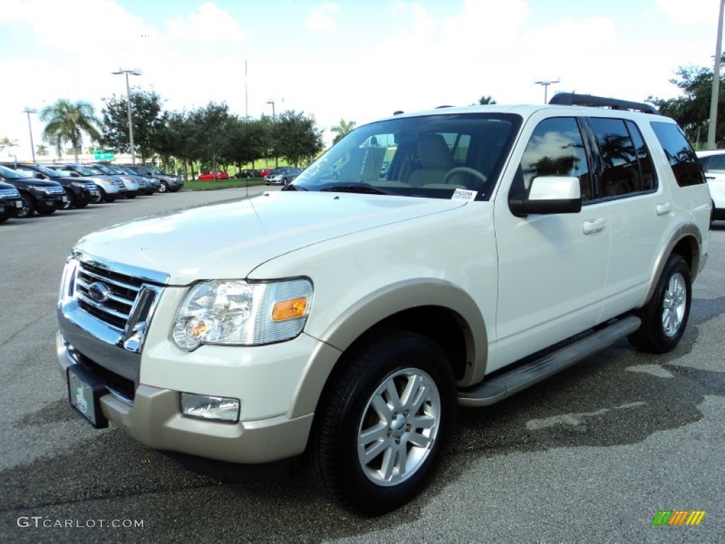 2010 Explorer Eddie Bauer - White Suede / Camel photo #13