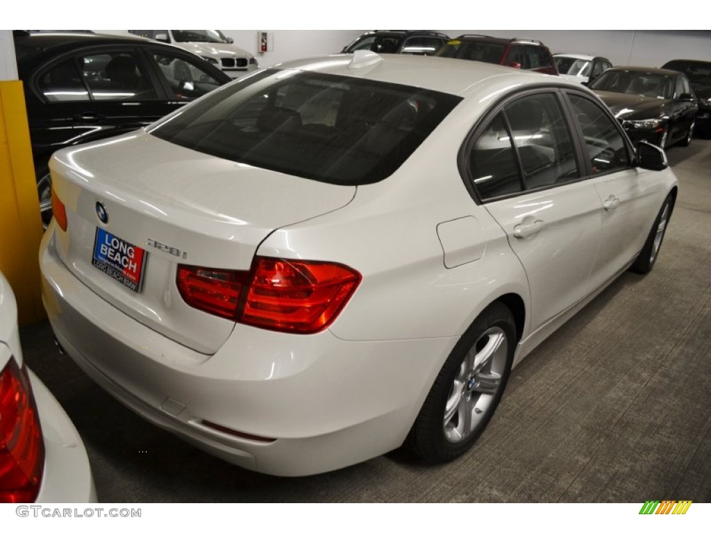2013 3 Series 328i Sedan - Mineral White Metallic / Black photo #3