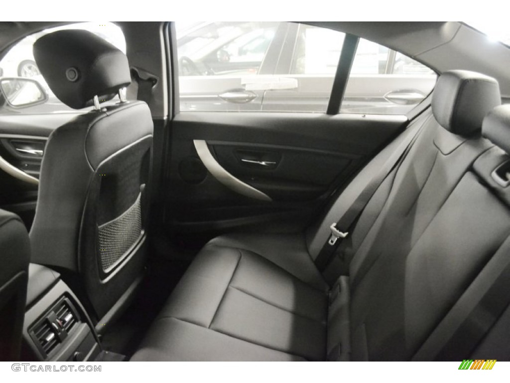 2013 3 Series 328i Sedan - Mineral White Metallic / Black photo #8