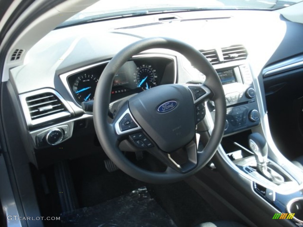 2013 Ford Fusion SE Charcoal Black Steering Wheel Photo #71931693