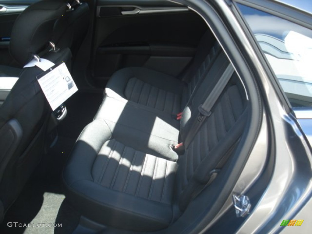 2013 Ford Fusion SE Rear Seat Photo #71931757
