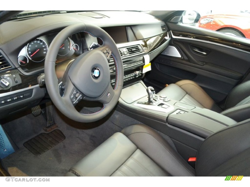Black Interior 2013 BMW M5 Sedan Photo #71933499