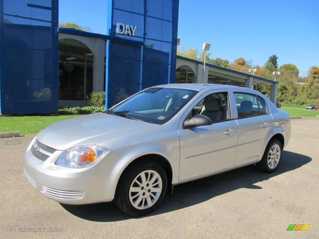 2009 Cobalt LS XFE Sedan - Silver Ice Metallic / Gray photo #1