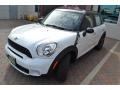 Light White - Cooper S Countryman Photo No. 9