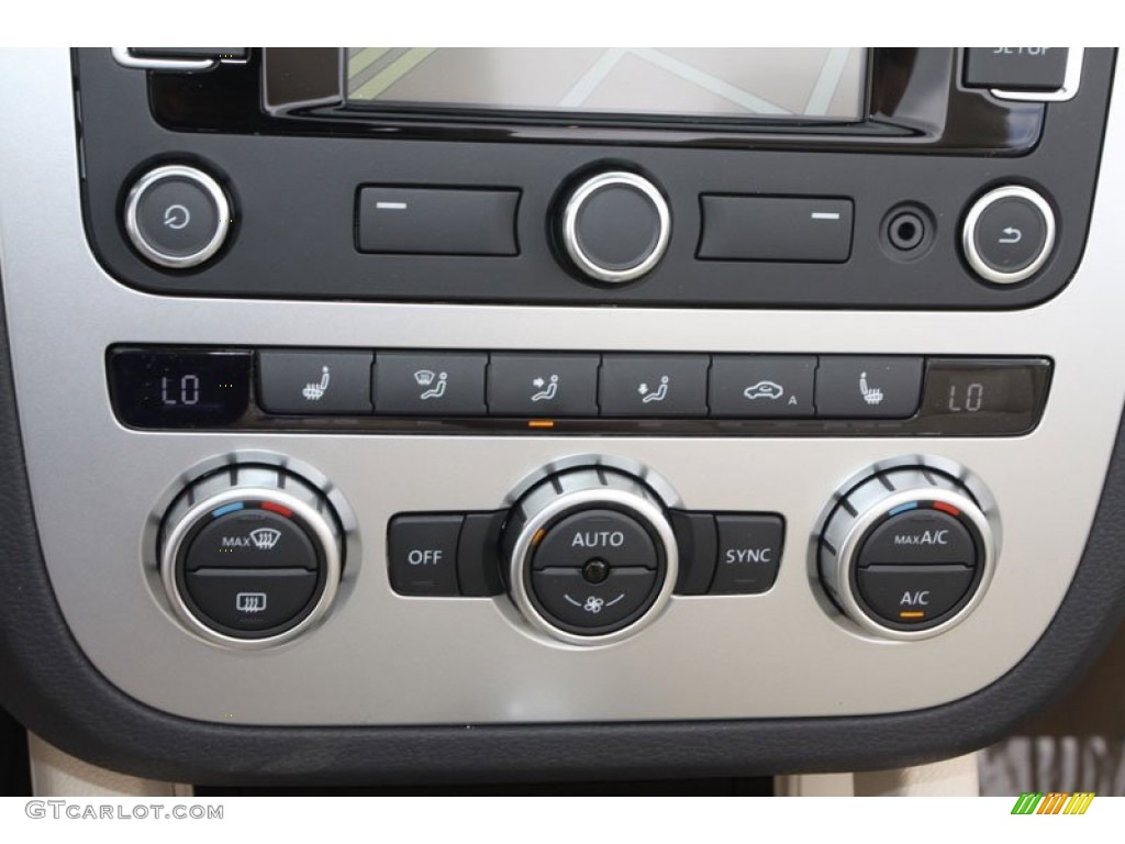 2013 Volkswagen Eos Lux Controls Photo #71937537