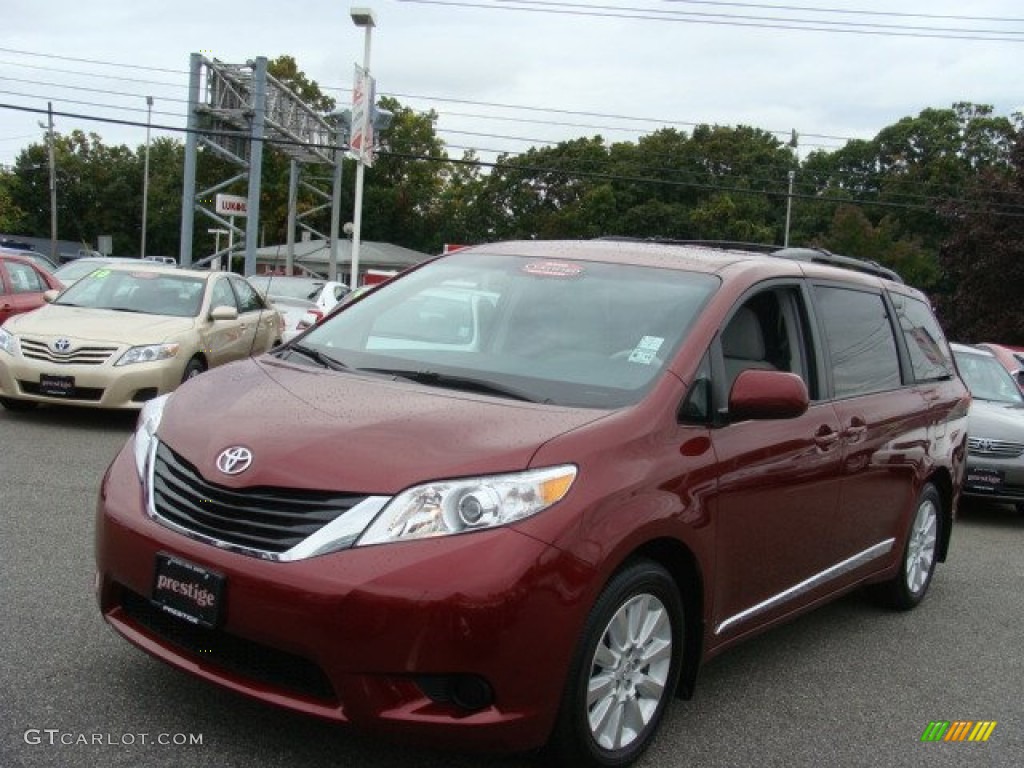 2012 Sienna LE AWD - Salsa Red Pearl / Light Gray photo #3