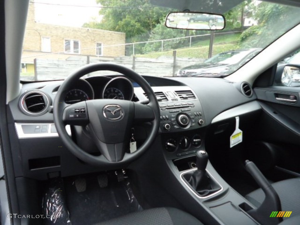 Black Interior 2013 Mazda MAZDA3 i SV 4 Door Photo #71940285