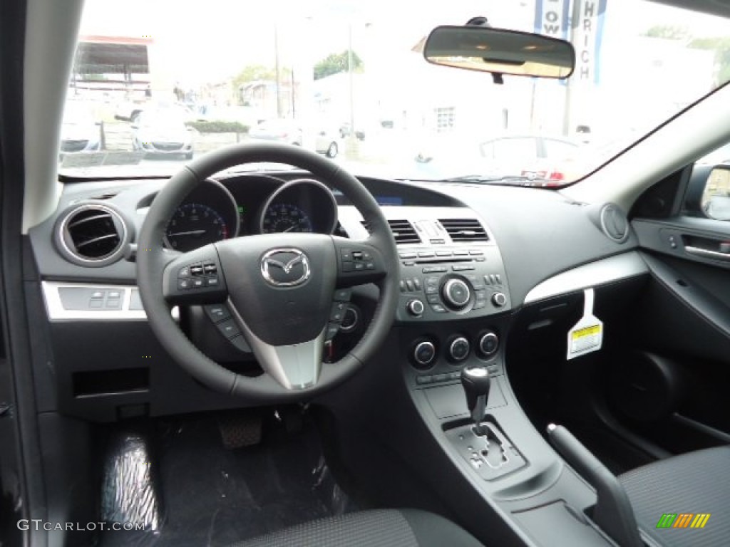 Black Interior 2013 Mazda MAZDA3 i Touring 5 Door Photo #71940730
