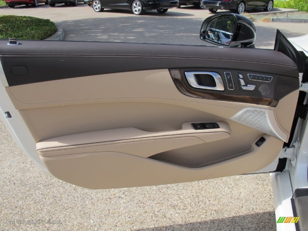 2013 Mercedes-Benz SL 63 AMG Roadster AMG Beige/Brown Door Panel Photo #71942539