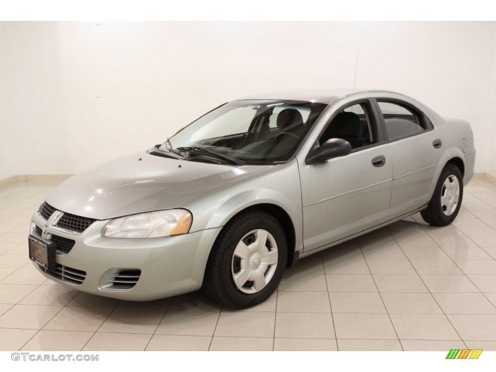 2004 Stratus SE Sedan - Satin Jade Pearlcoat / Dark Slate Gray photo #3