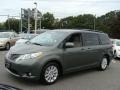 Front 3/4 View of 2011 Sienna XLE AWD