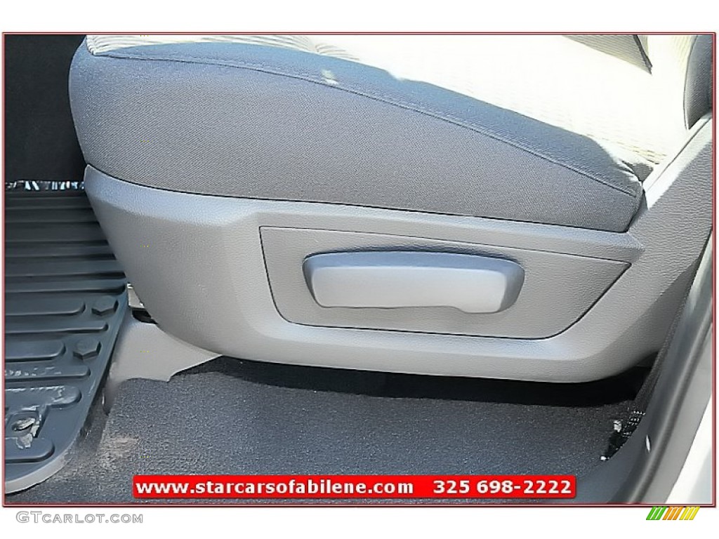 2012 Ram 1500 Express Quad Cab - Bright Silver Metallic / Dark Slate Gray/Medium Graystone photo #13
