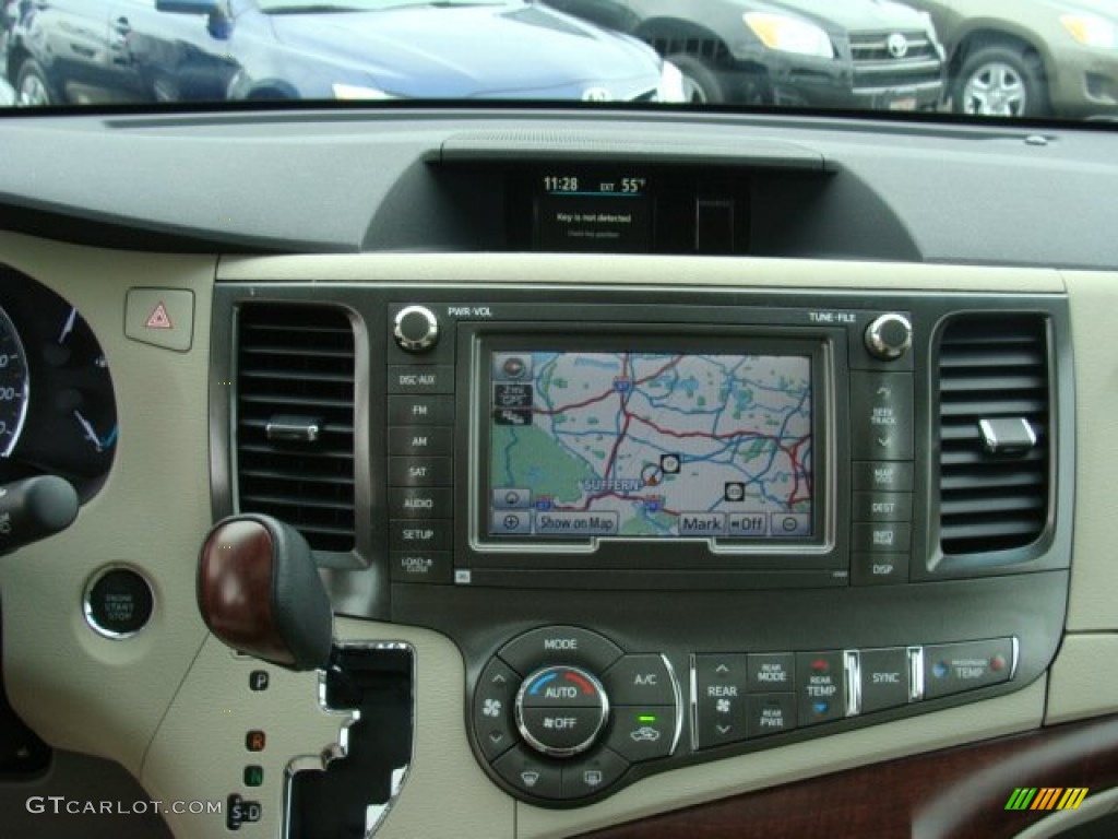 2011 Toyota Sienna XLE AWD Navigation Photos