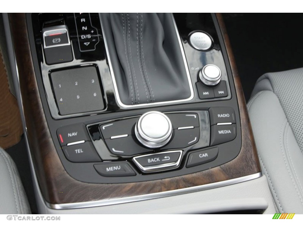 2013 Audi A7 3.0T quattro Prestige Controls Photo #71944651