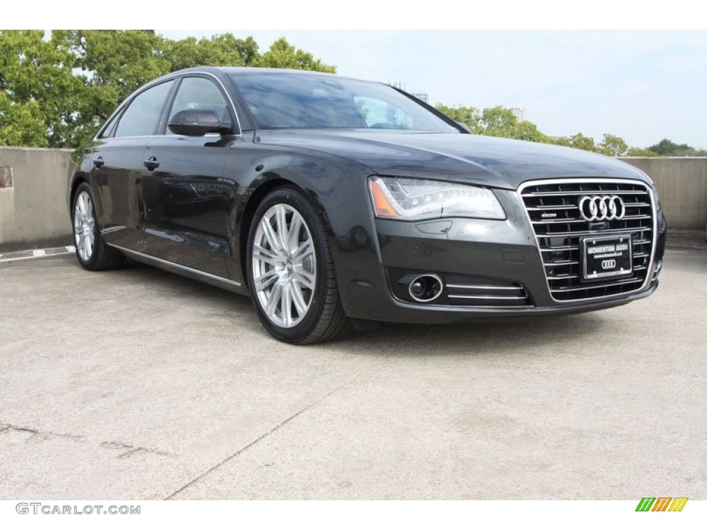 Oolong Grey Metallic Audi A8