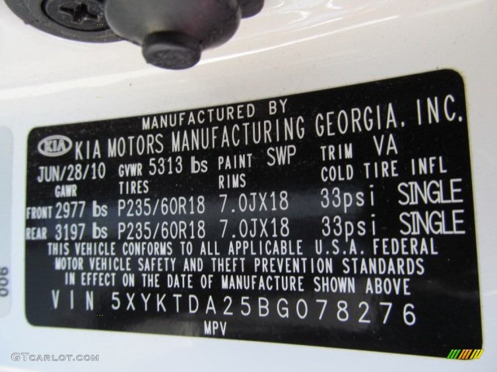 2011 Sorento LX V6 AWD - Snow White Pearl / Black photo #24