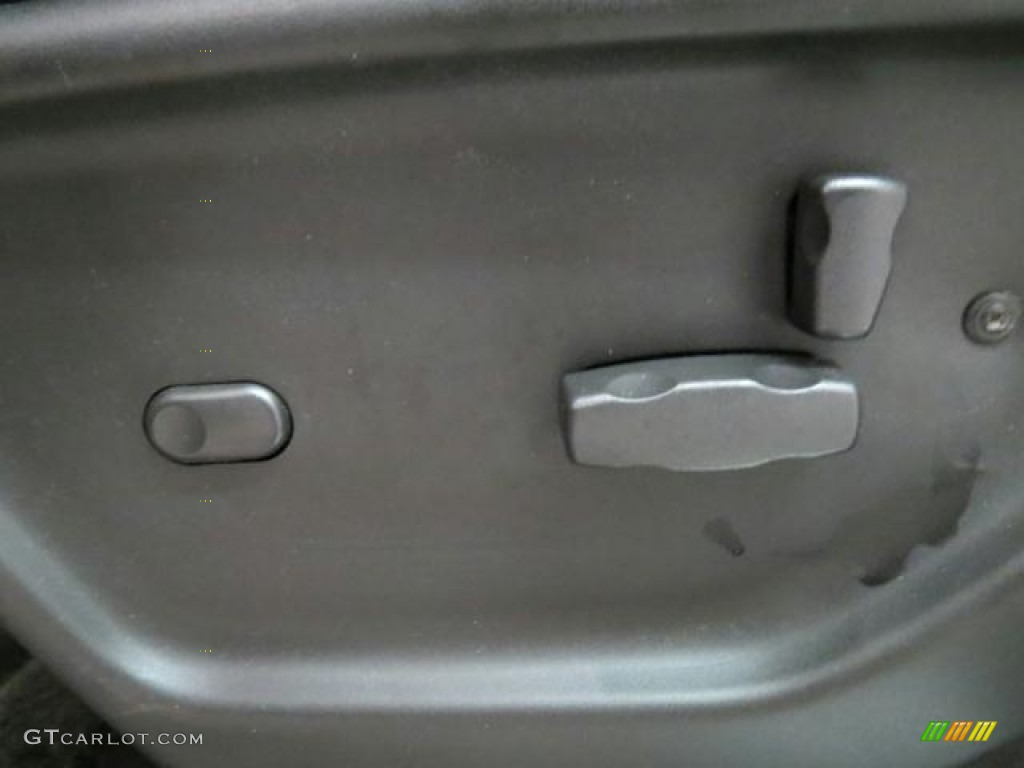 2009 TrailBlazer LT 4x4 - Silver Ice Metallic / Ebony photo #9