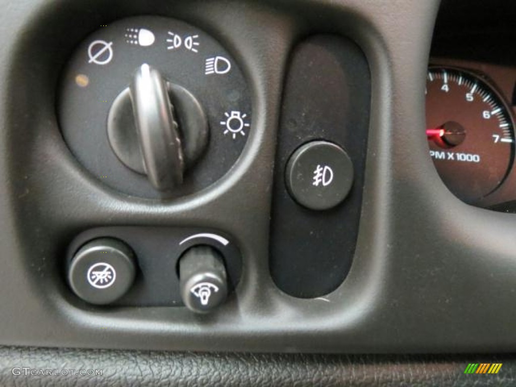 2009 TrailBlazer LT 4x4 - Silver Ice Metallic / Ebony photo #20