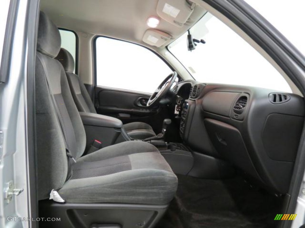 2009 TrailBlazer LT 4x4 - Silver Ice Metallic / Ebony photo #21
