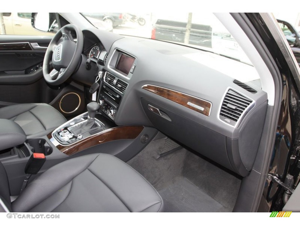 2013 Audi Q5 2.0 TFSI quattro Black Dashboard Photo #71952430
