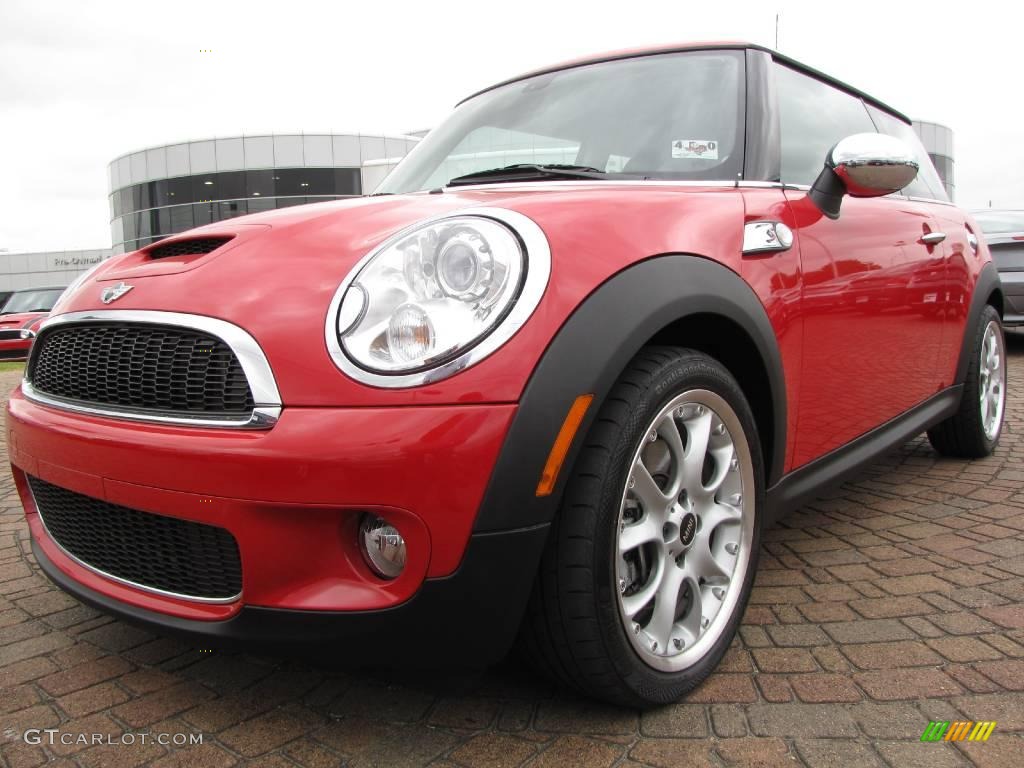 2008 Cooper S Hardtop - Chili Red / Rooster Red Leather/Carbon Black photo #9