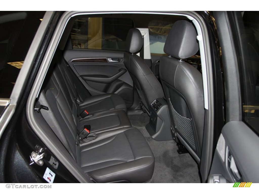2013 Audi Q5 2.0 TFSI quattro Rear Seat Photo #71953030