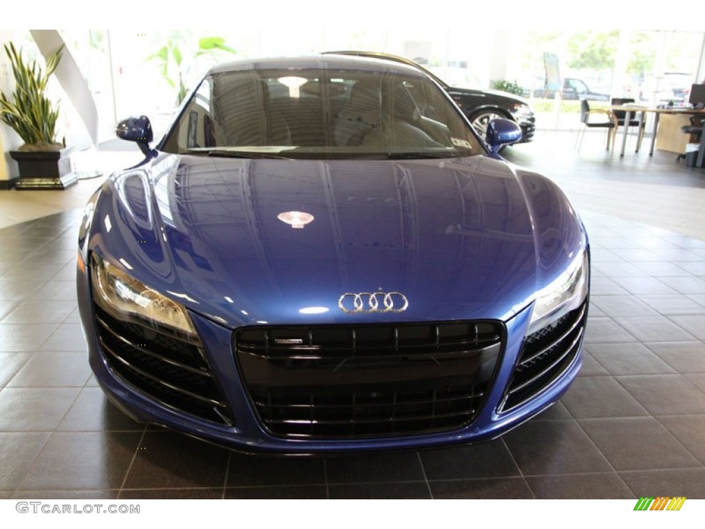 2012 R8 5.2 FSI quattro - Sepang Blue Pearl Effect / Black photo #2