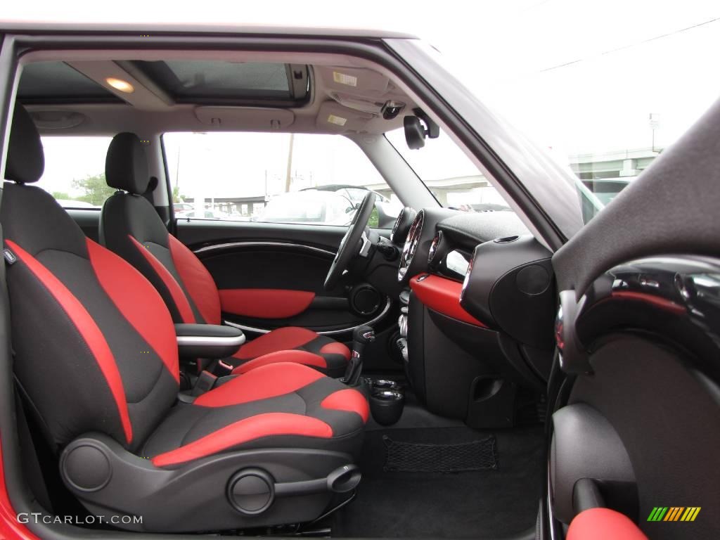 2008 Cooper S Hardtop - Chili Red / Rooster Red Leather/Carbon Black photo #18