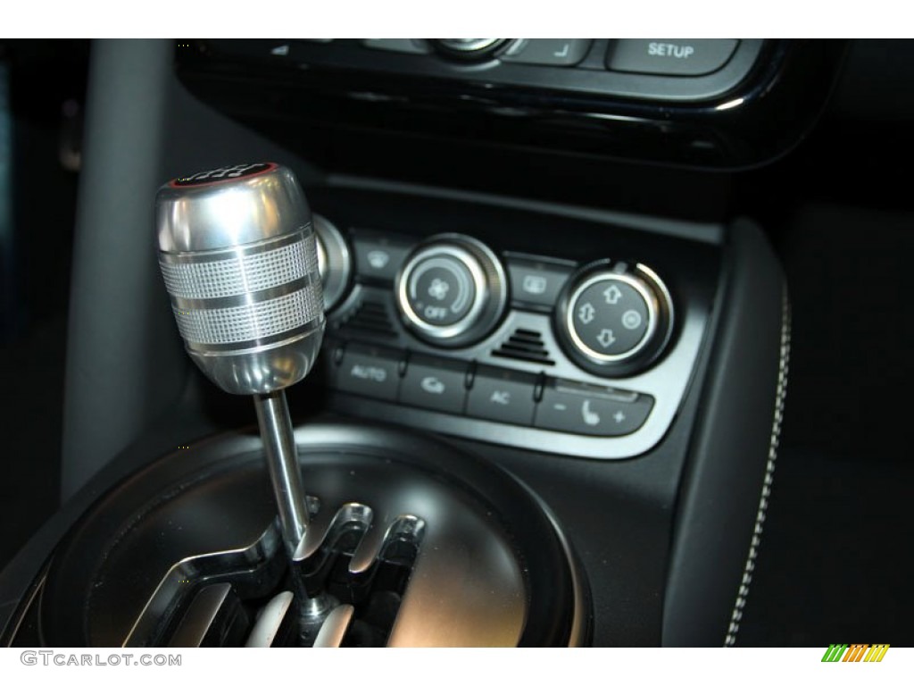 2012 Audi R8 5.2 FSI quattro Controls Photo #71954235
