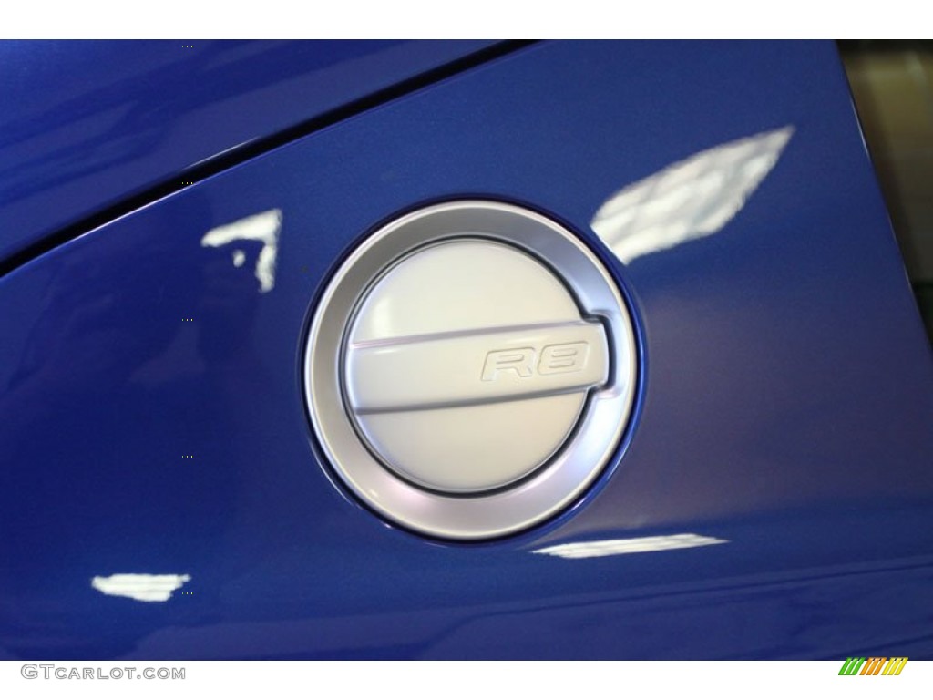 2012 R8 5.2 FSI quattro - Sepang Blue Pearl Effect / Black photo #23