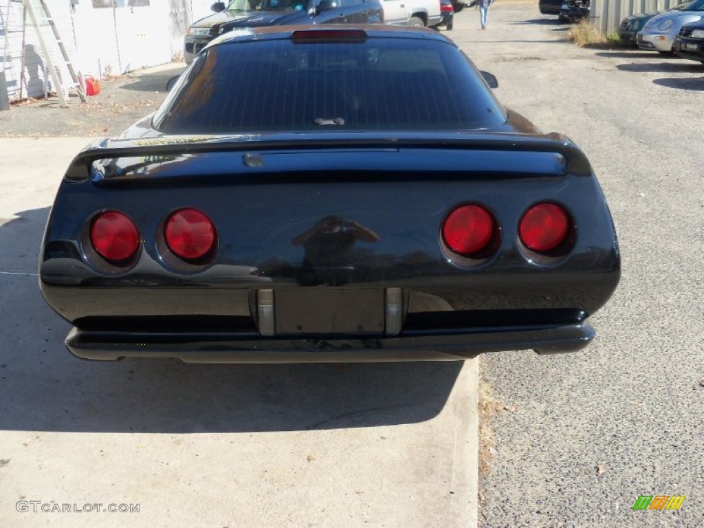 1990 Corvette Coupe - Black / Red photo #5