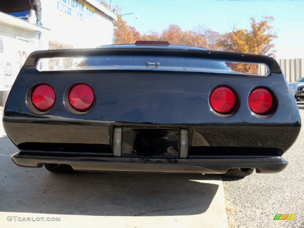 1990 Corvette Coupe - Black / Red photo #6