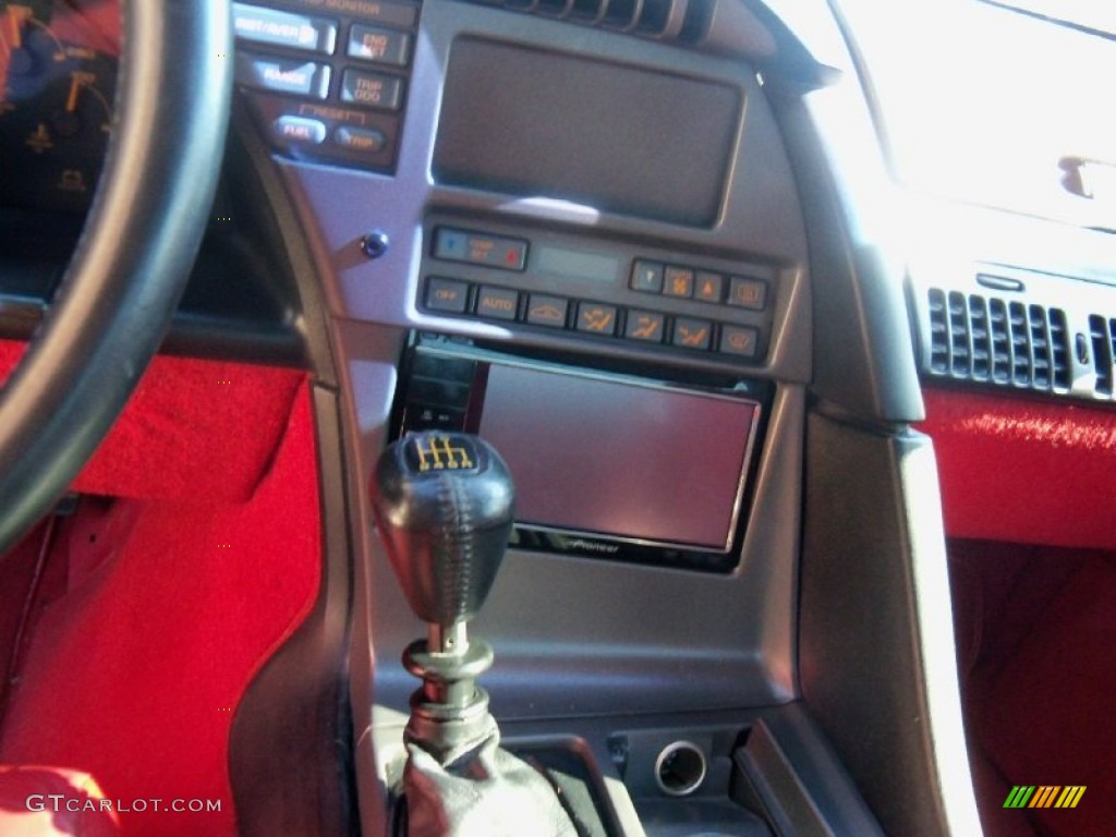 1990 Chevrolet Corvette Coupe Controls Photo #71955157