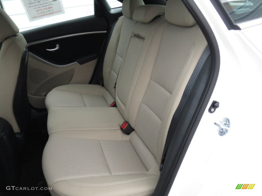 2013 Elantra GT - Monaco White / Beige photo #19