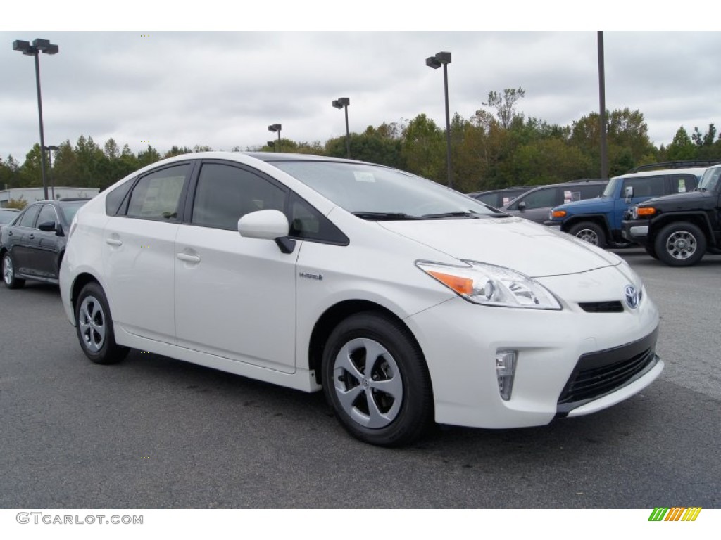 Blizzard White Pearl 2012 Toyota Prius 3rd Gen Three Hybrid Exterior Photo #71958661