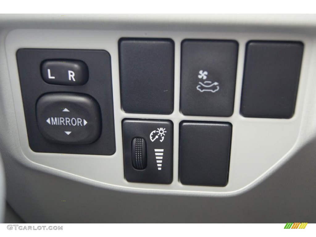2012 Toyota Prius 3rd Gen Three Hybrid Controls Photo #71958984