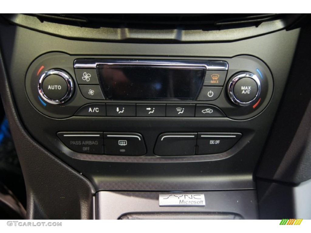 2013 Ford Focus ST Hatchback Controls Photo #71960137