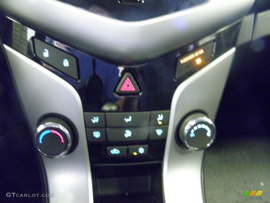 2013 Cruze LT/RS - Blue Topaz Metallic / Jet Black photo #22