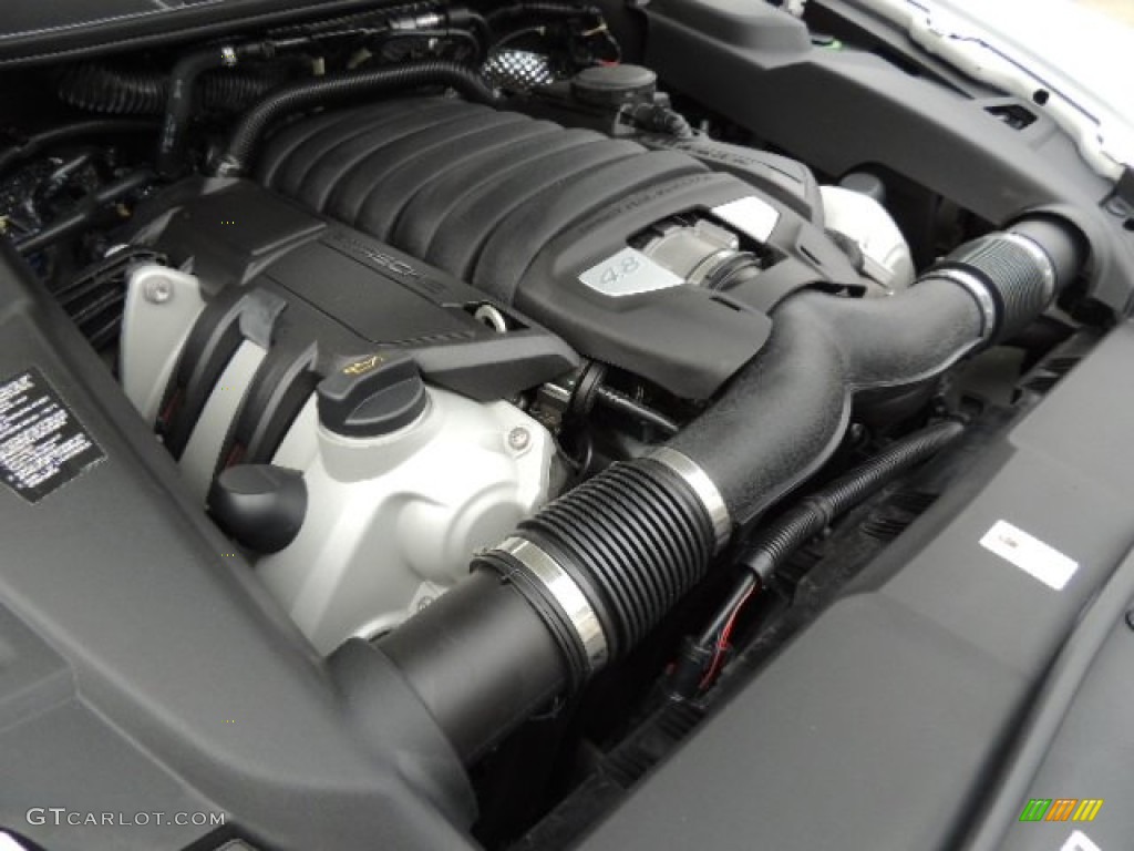 2012 Porsche Cayenne S Engine Photos