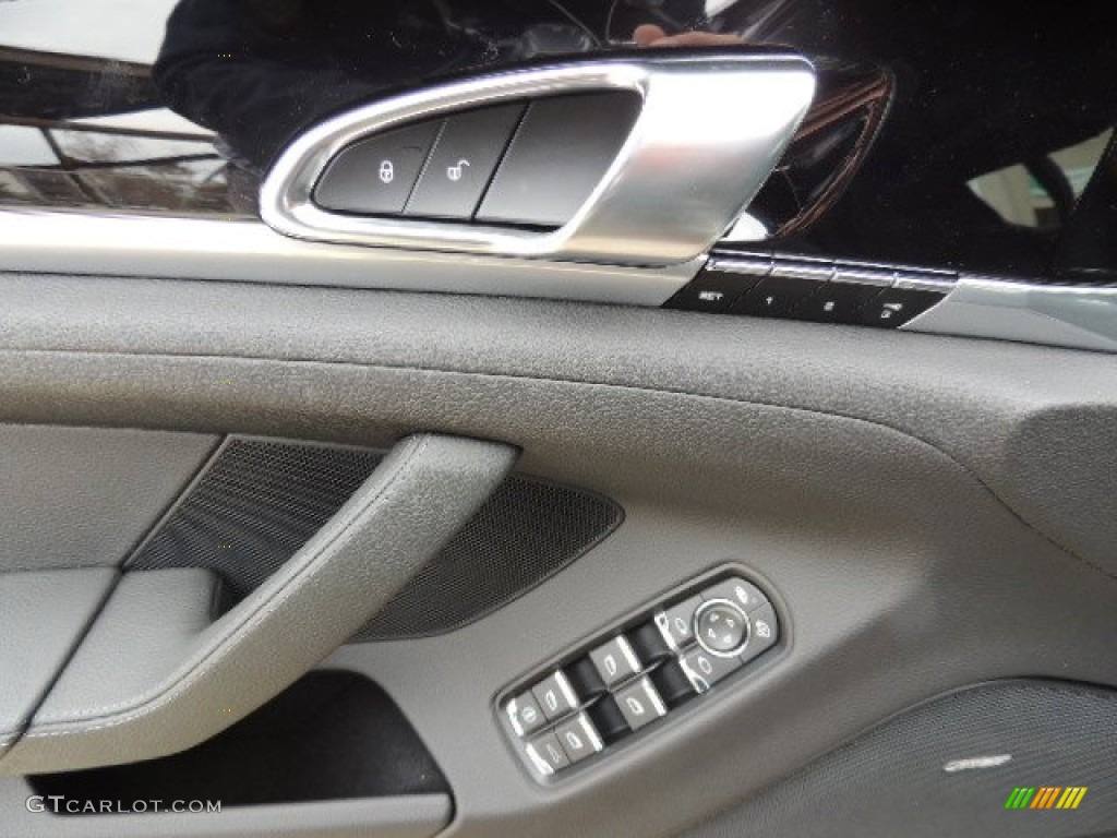 2013 Porsche Panamera 4 Controls Photo #71961719