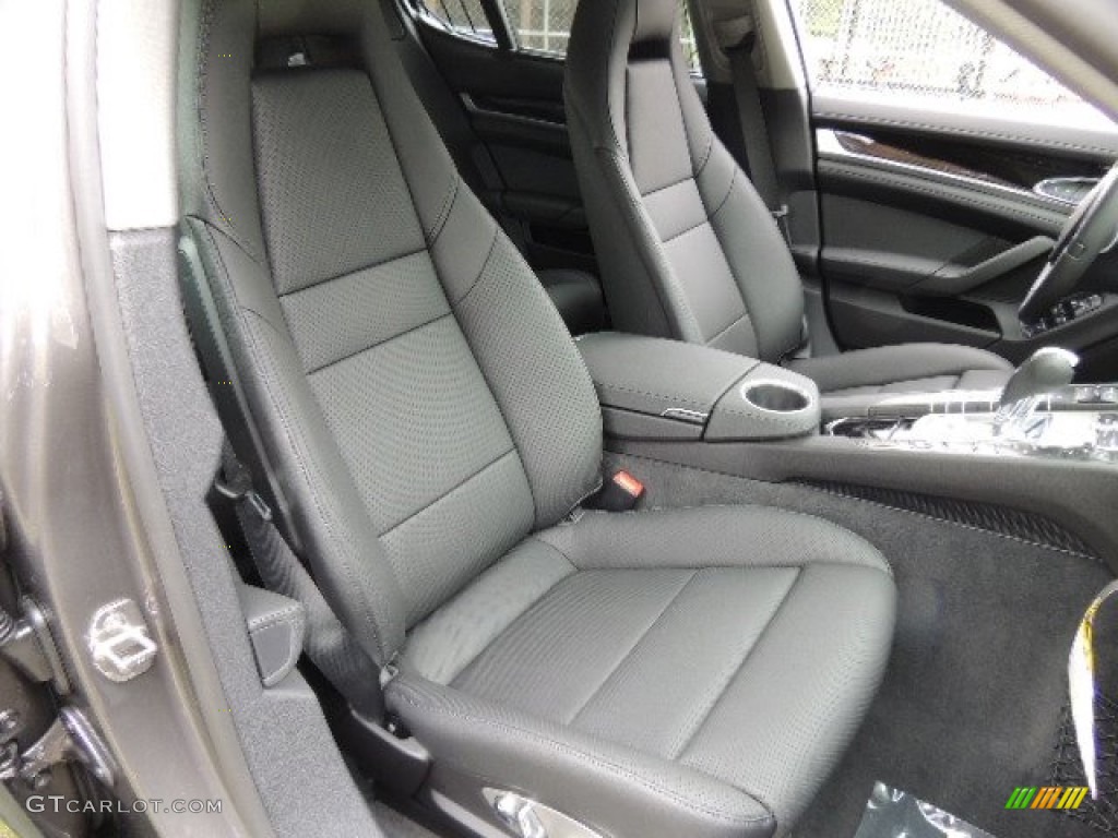 Black Interior 2013 Porsche Panamera 4 Photo #71962034