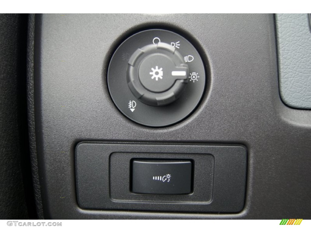 2013 Ford F150 XLT SuperCab 4x4 Controls Photo #71962891