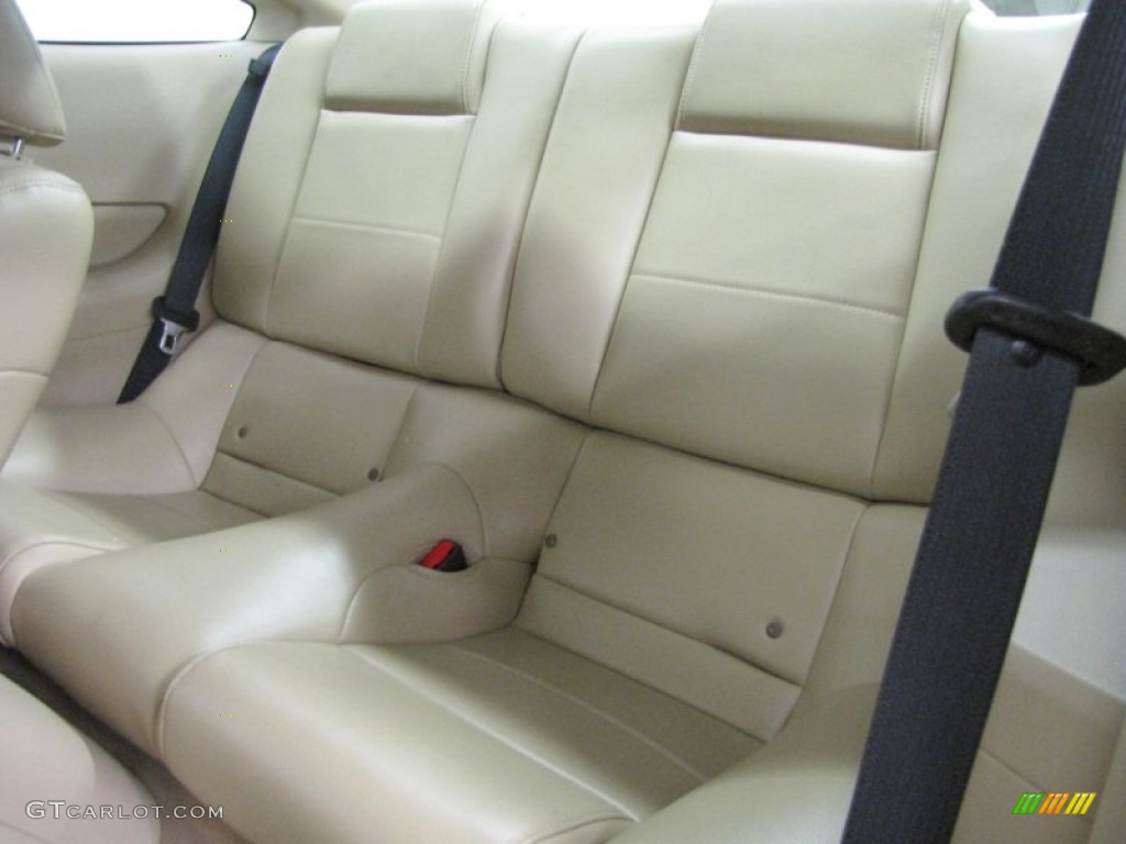 Medium Parchment Interior 2005 Ford Mustang V6 Premium Coupe Photo #71963371