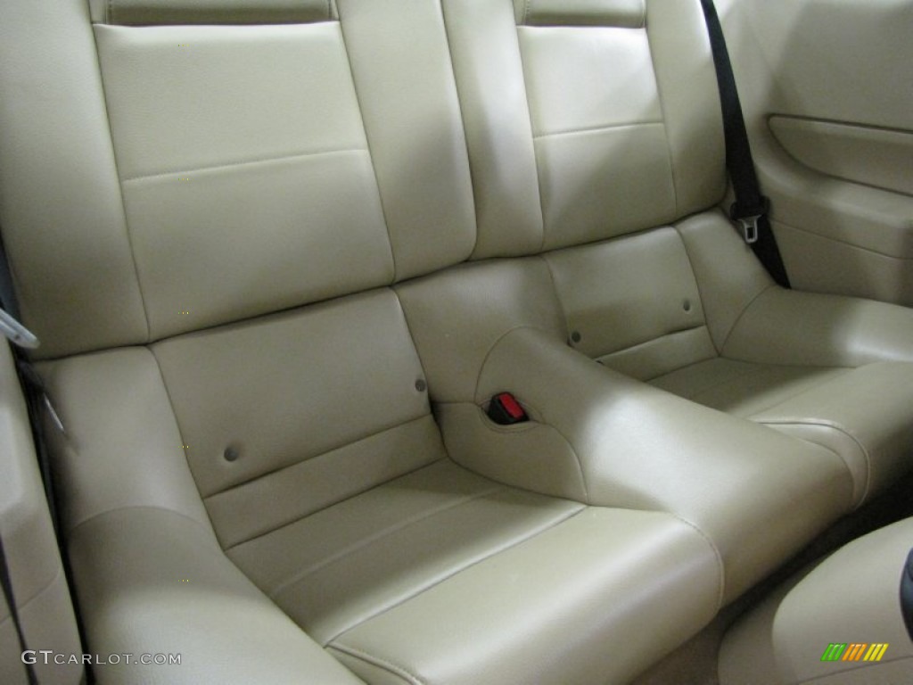 2005 Mustang V6 Premium Coupe - Legend Lime Metallic / Medium Parchment photo #11