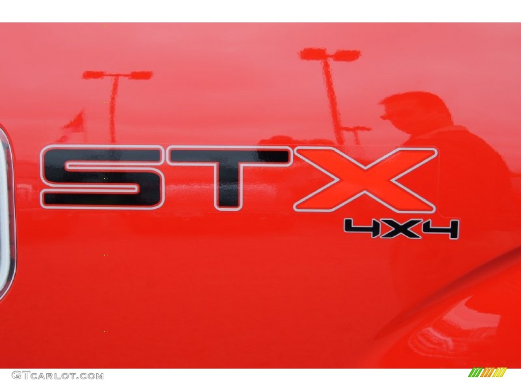 2013 F150 STX SuperCab 4x4 - Race Red / Steel Gray photo #19