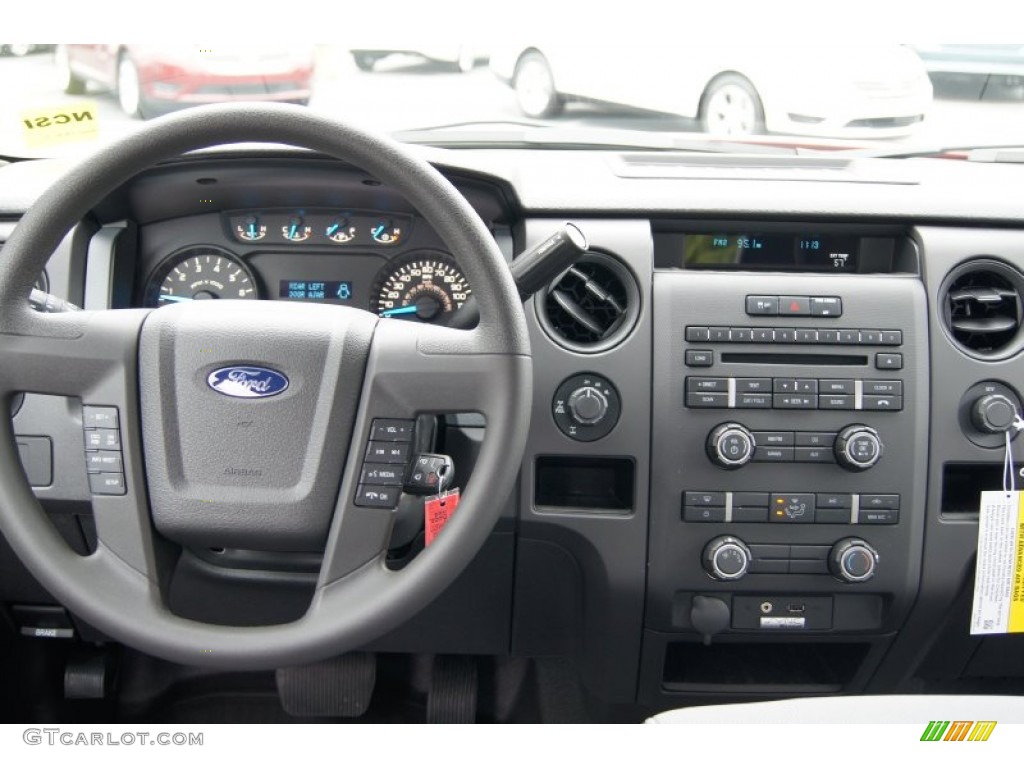 2013 Ford F150 STX SuperCab 4x4 Steel Gray Dashboard Photo #71963697