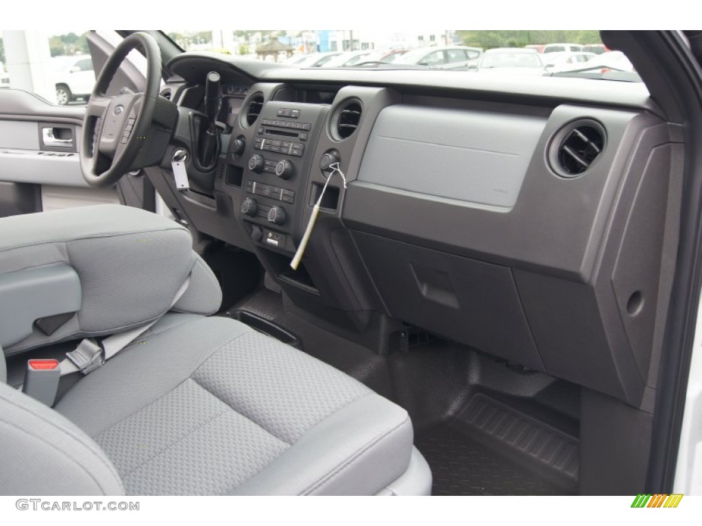 2013 F150 STX SuperCab 4x4 - Oxford White / Steel Gray photo #14