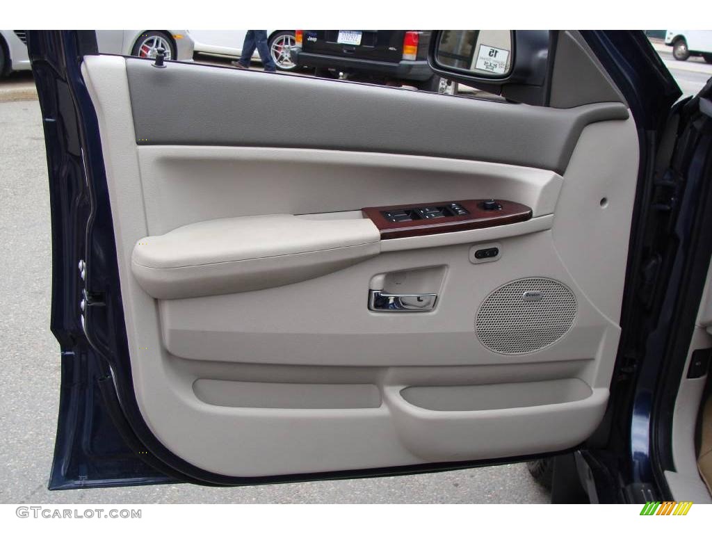 2008 Grand Cherokee Overland 4x4 - Modern Blue Pearl / Dark Khaki/Light Graystone photo #13