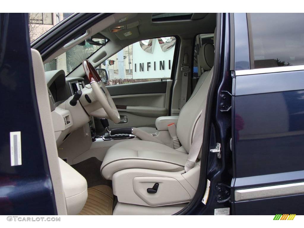 2008 Grand Cherokee Overland 4x4 - Modern Blue Pearl / Dark Khaki/Light Graystone photo #14